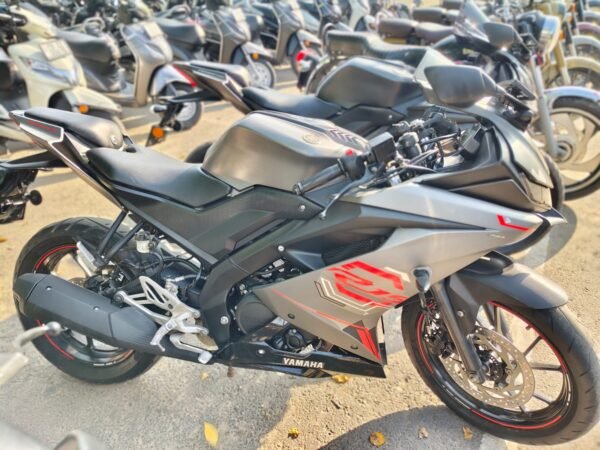 2021 Yamaha R15